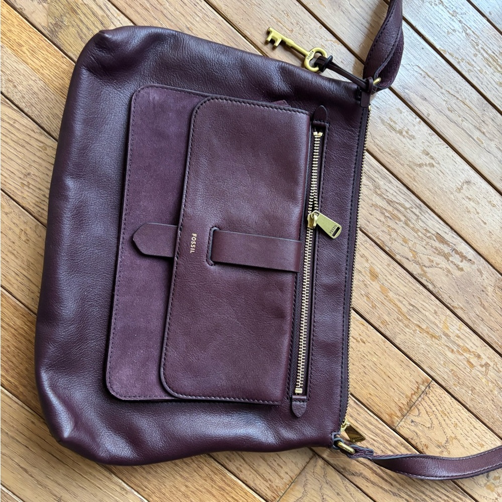 Fossil Women's Leather Crossbody Bag in Plum - Picture 2 of 3